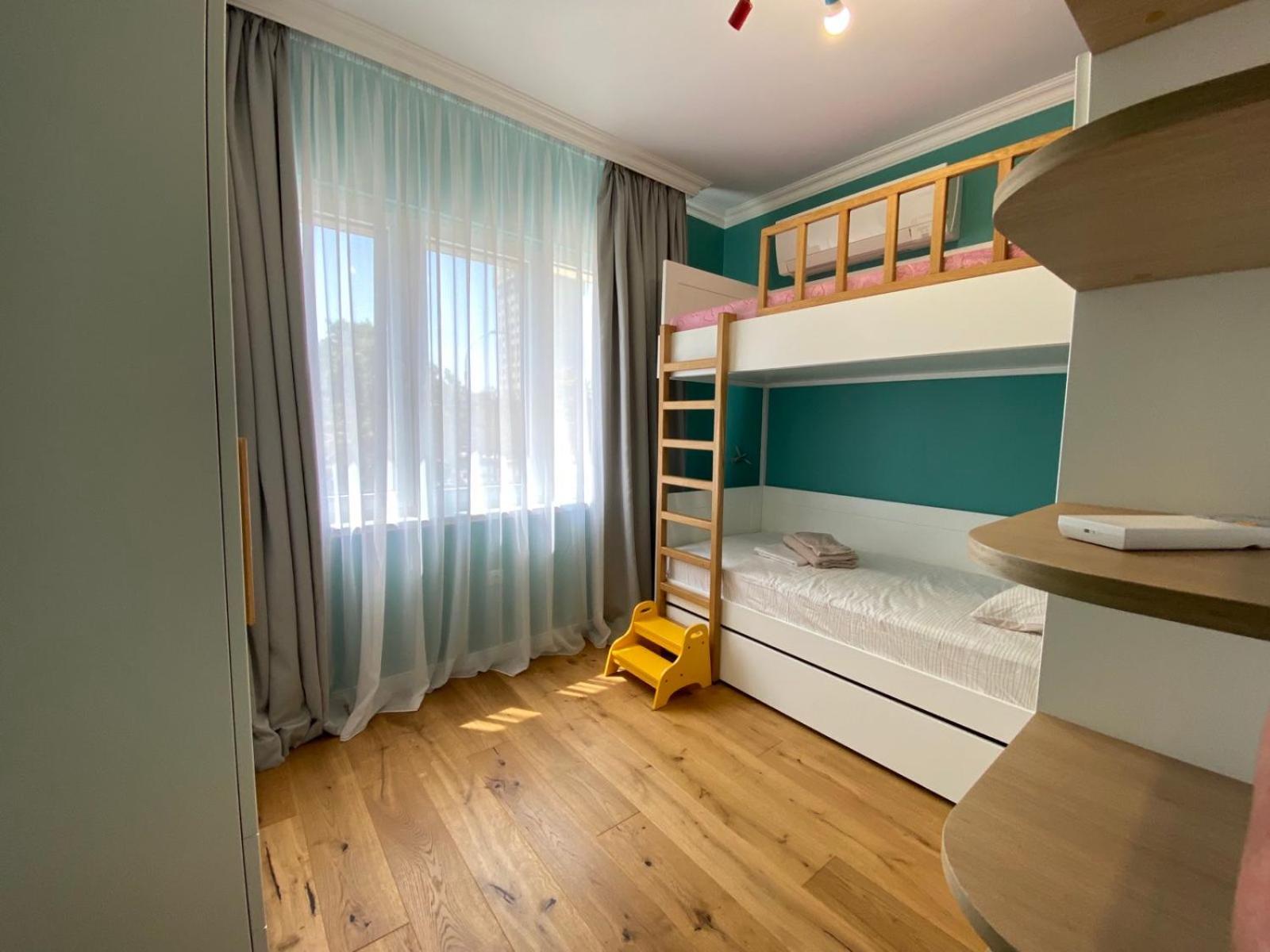 Gran Capital Maritima -